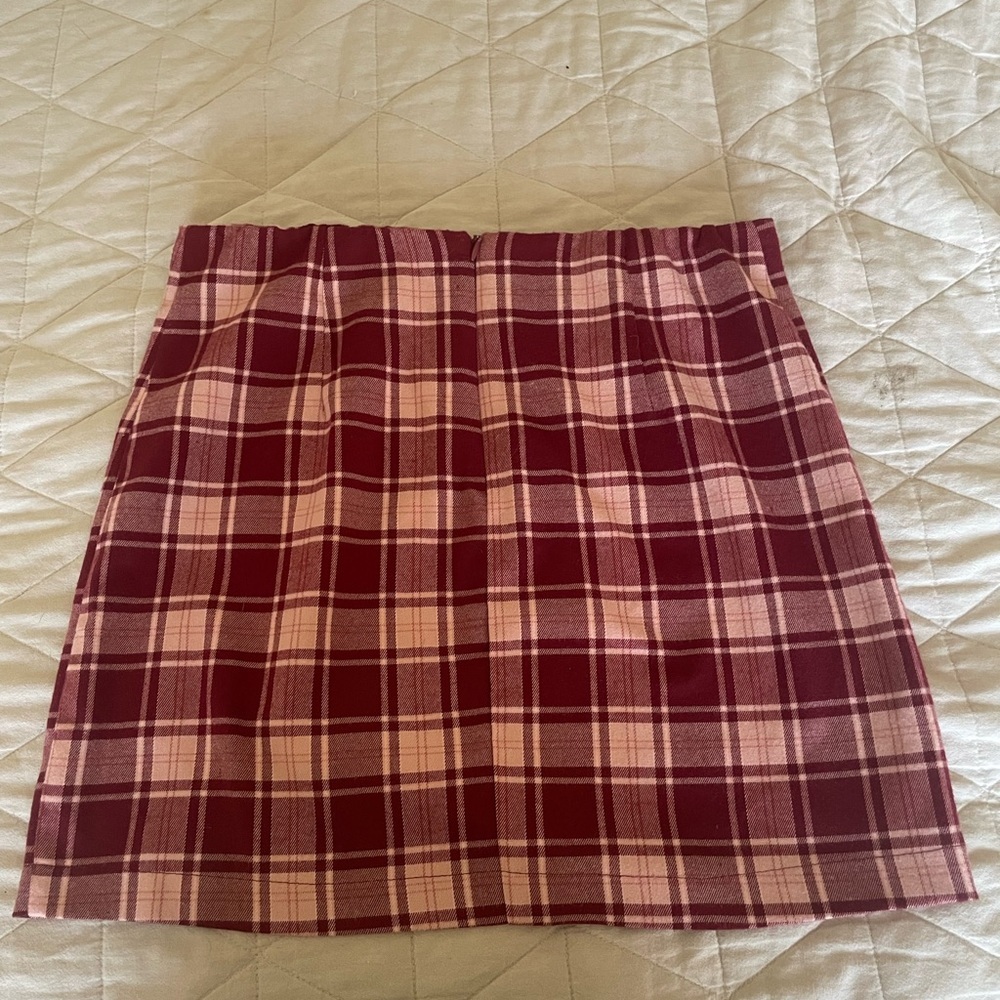 ($16.99) Large Stitch and Pine Red and Pink Mini Pencil Skirt with Slit - Picture 5 of 5